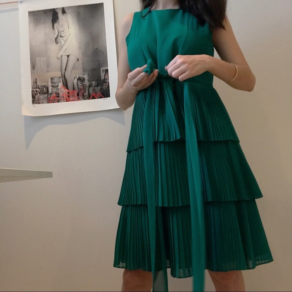 Zara Dresses & Skirts - (Sold) ZARA emerald green dress